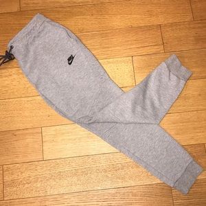 Nike men’s gray sweatpants